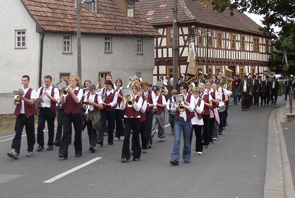 Der JMV Jüchsen beim Umzug in Oberstadt